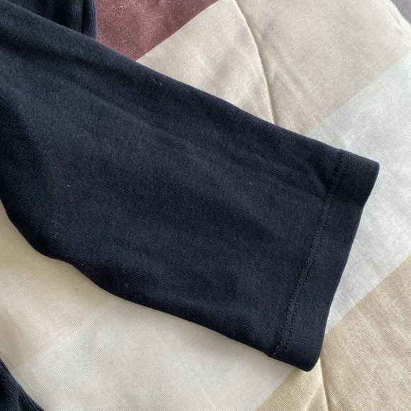 Scoop neck Black loose Long-Sleeve T-Shirt - Picture 9 of 17